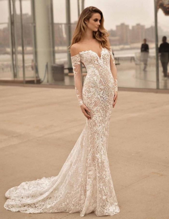 Свадебное платье 18-20